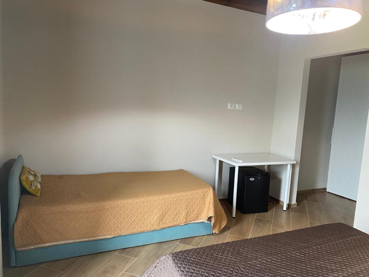 Triple Room with Terrace