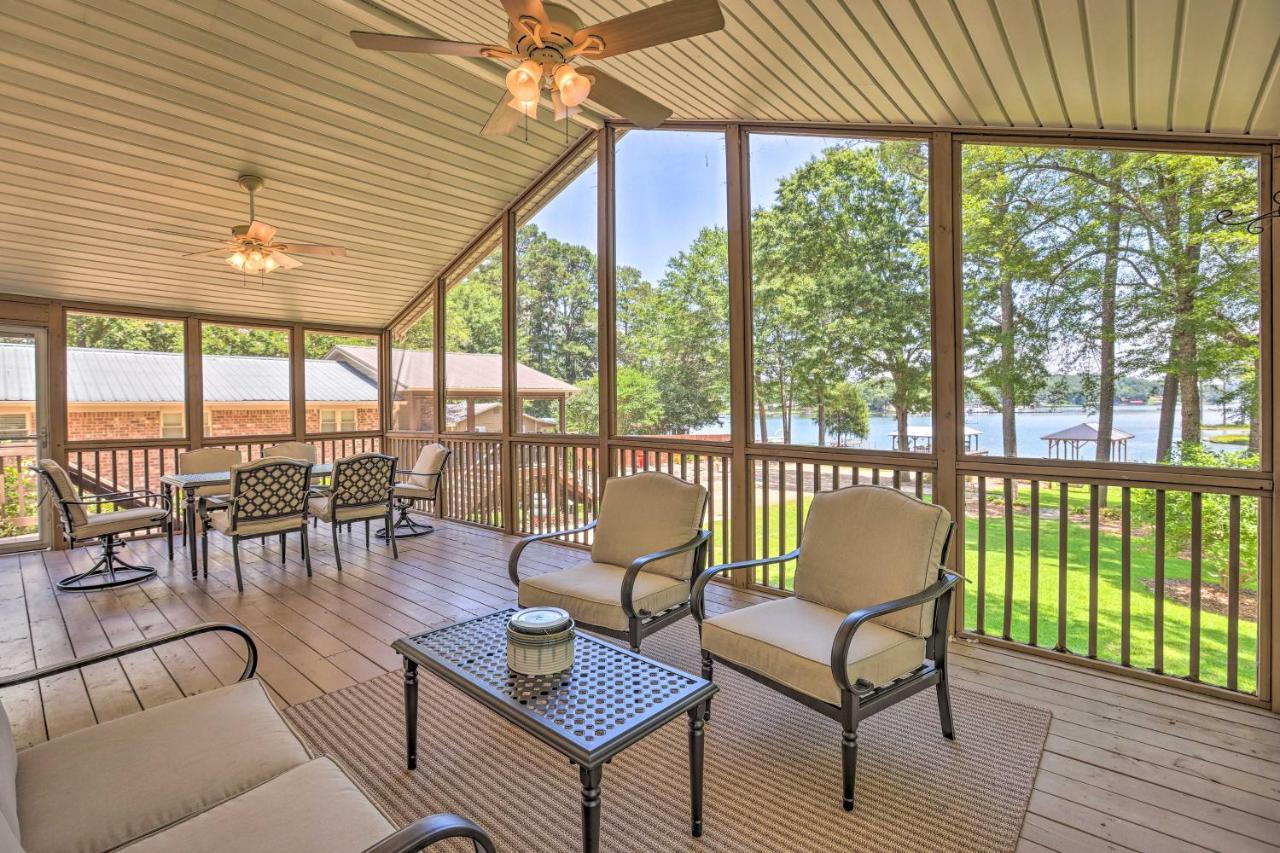 The Lake Escape Boat Dock, Fire Pit, Kayak! - B&B