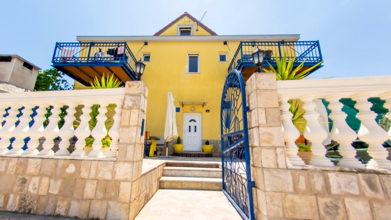 Two-Bedroom Apartment with Balcony and Sea View