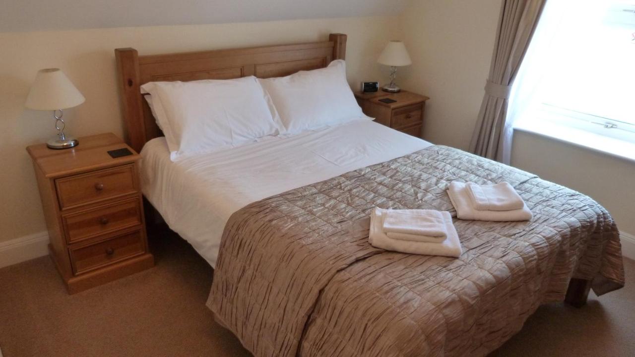 Small Double Room - 2nd Floor