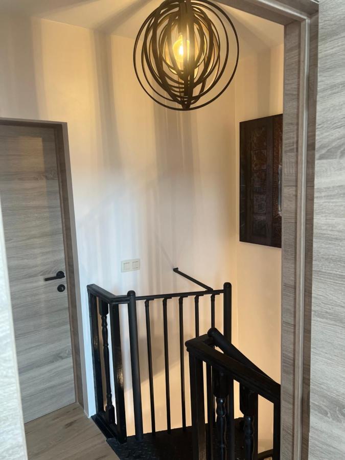 Appartamento con 2 Camere da Letto