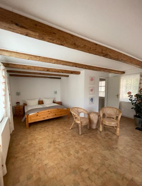 Apartment mit Balkon