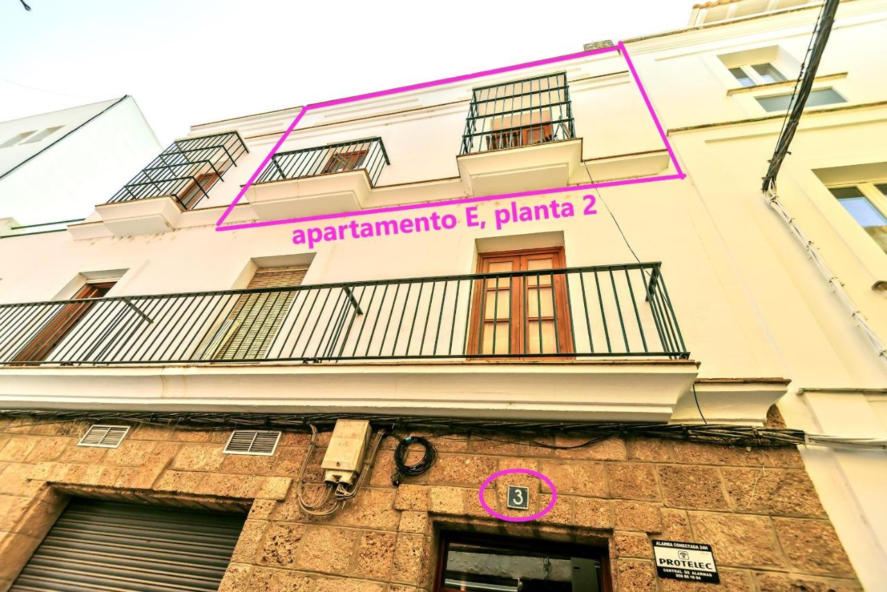 Apartamento con balcón