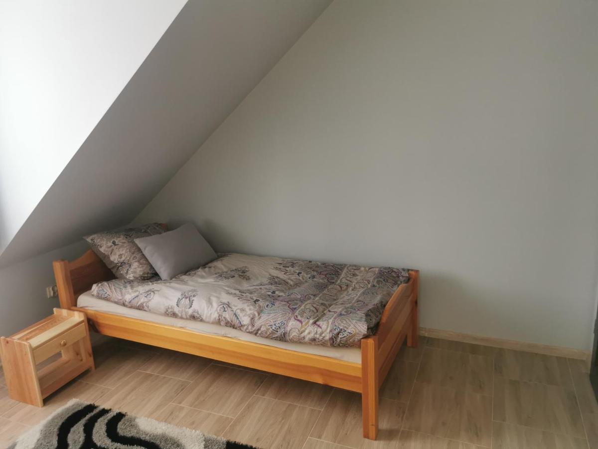 Camera Tripla Basic con Bagno in Comune