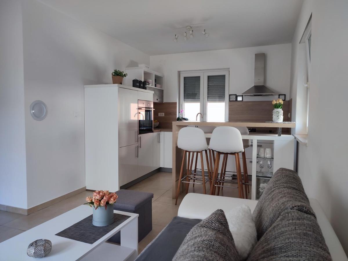 Appartamento con 2 Camere da Letto