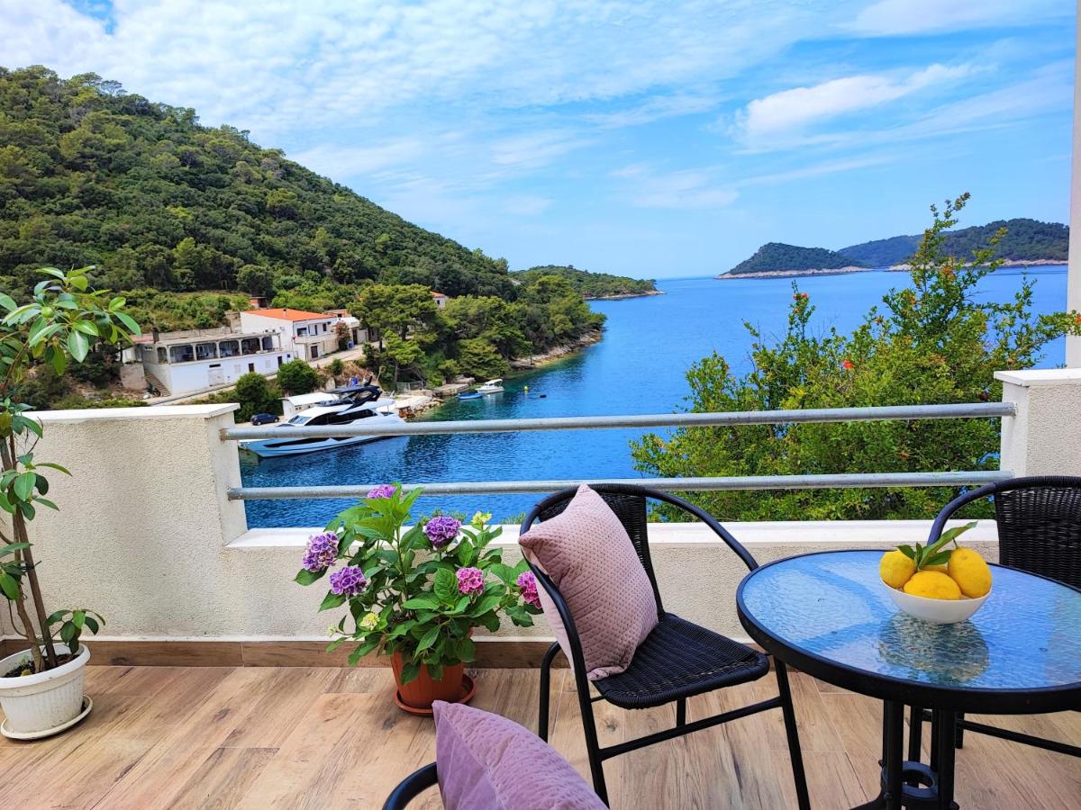 B&B Lastovo - Apartment Jole - Bed and Breakfast Lastovo