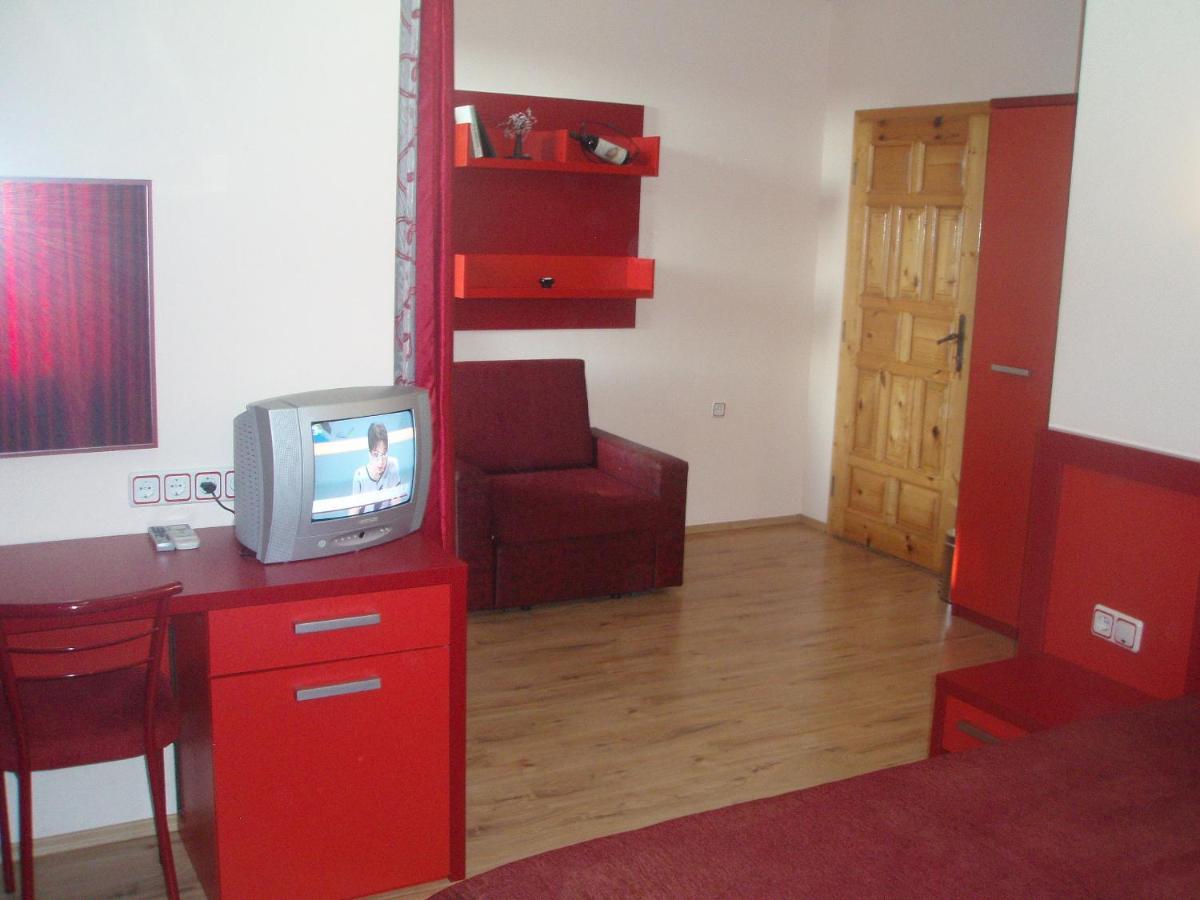 Deluxe Double Room with Extra Bed