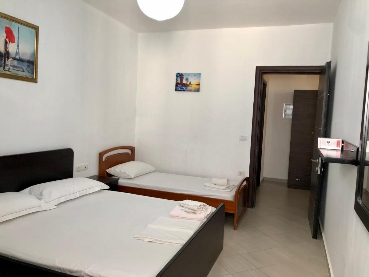Apartment mit Balkon