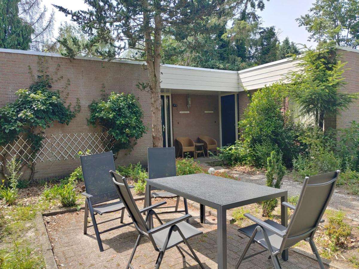 Tweepersoonskamer met 2 Aparte Bedden