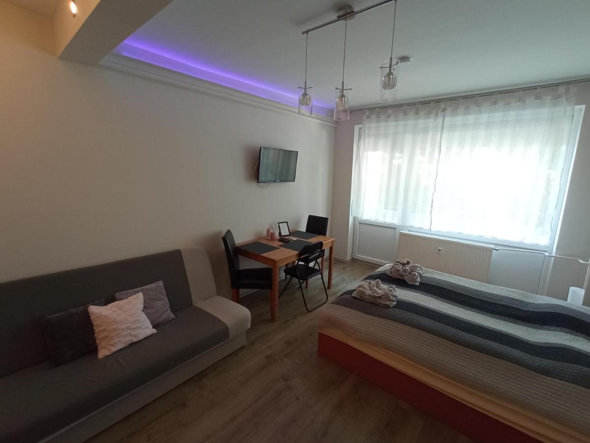 Turmalin Apartman - Ferienwohnung