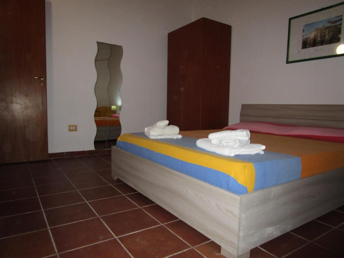 Deluxe Zimmer (2 Erwachsene & 1 Kind)