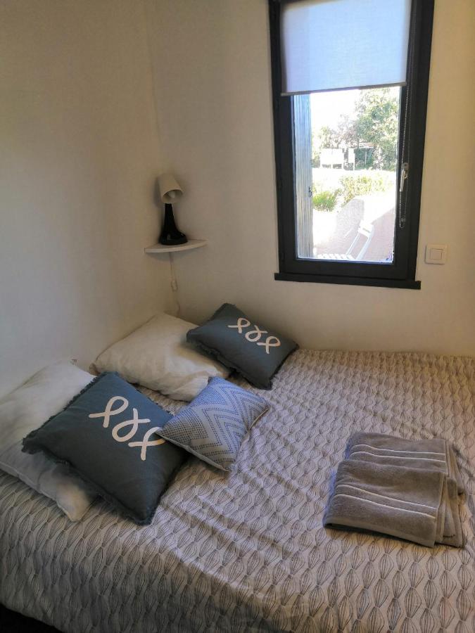 Porticcio très joli T2 climatisé & grande terrasse à 1km de la plage - B&B