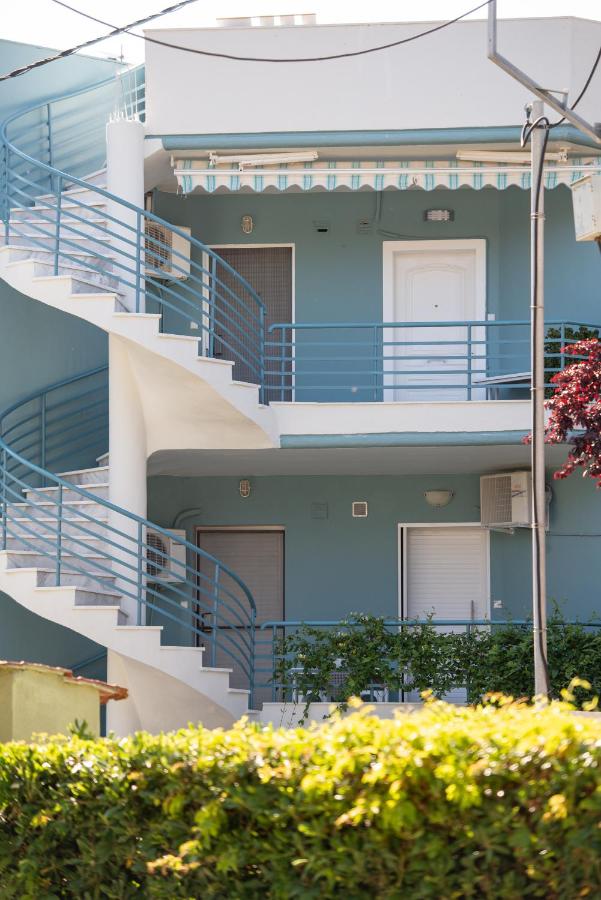 Leonardo Apartamente - B&B Toróni