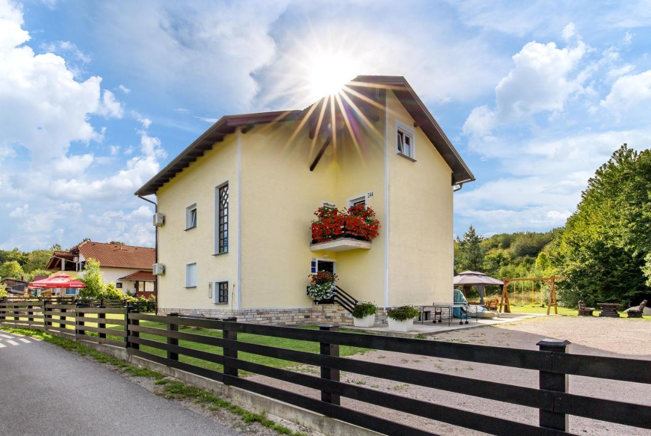 B&B Grabovac - Selak Apartments - Bed and Breakfast Grabovac