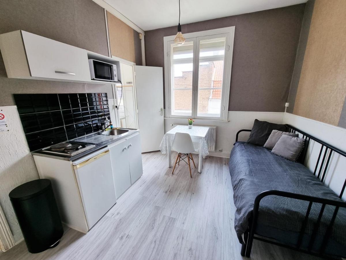 Studio Apartment