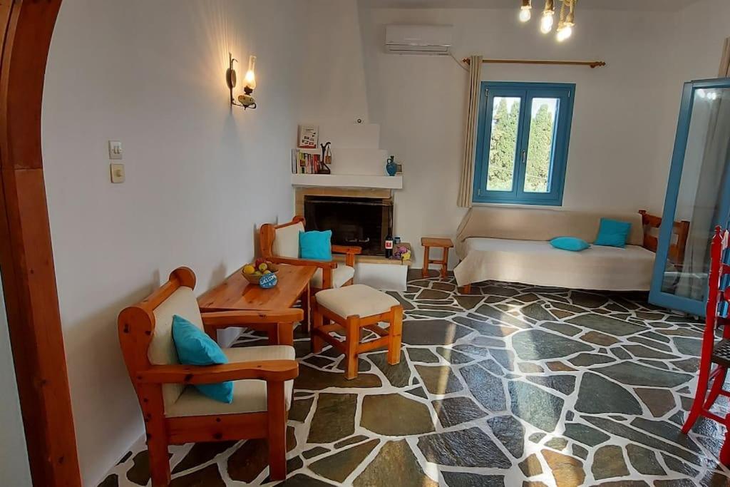 Villa Stevi - Ferienwohnung Drios