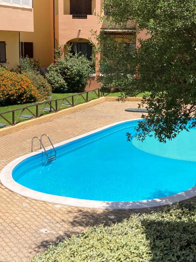 La Marina Apartment with Pool - B&B