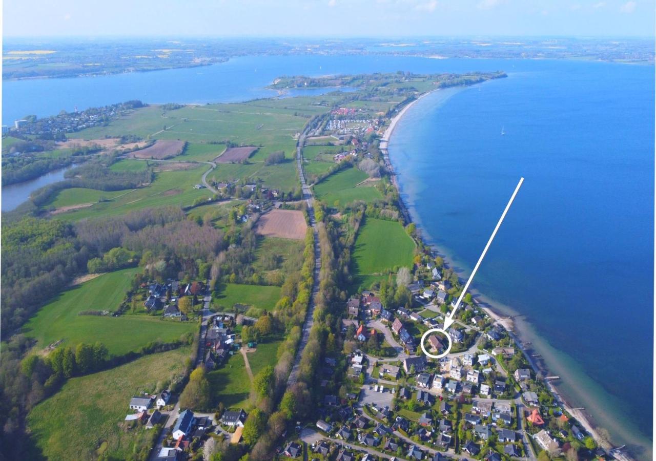 Seeblick I - geräumige 90qm - ganzes Haus - 50m zum Naturstrand - mit Terrasse und großem Garten - Küche neu - Ferienwohnung