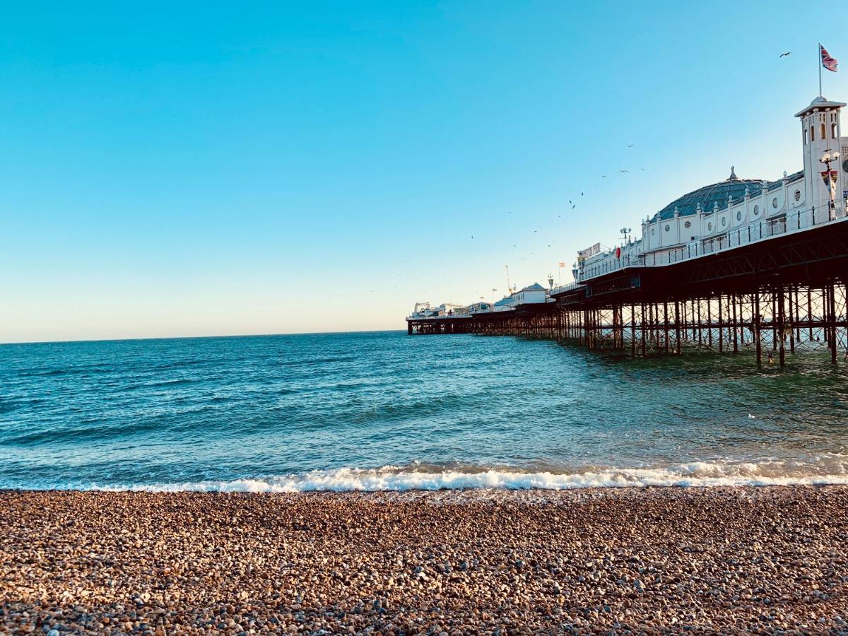 Charming 2-Bed Seaside Cottage - Moments from Brighton Beach & Pier - B&B Brighton