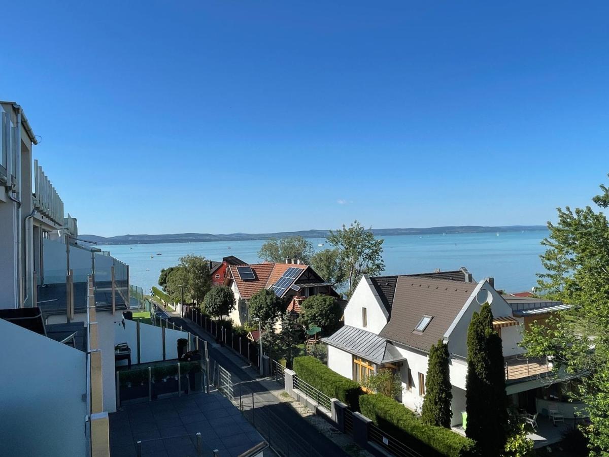 Bárdo Apartman - B&B Balatonlelle