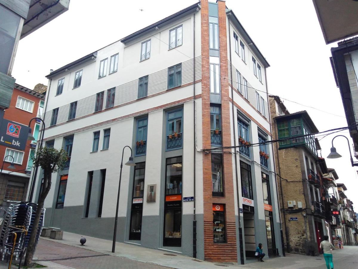 Apartamentos Legazpi - Bed and Breakfast Cangas del Narcea