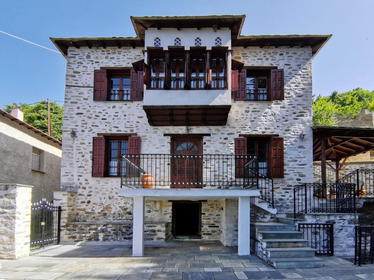 Παραδοσιακό Πηλιορείτικο αρχοντικό στη Βυζίτσα- Traditional villa in Vizitsa, Pelion - Bed and Breakfast