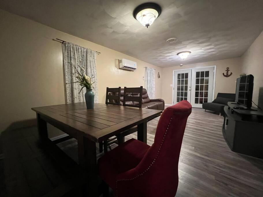 Cottage near Cedar Point and downtown Sandusky - Chambres d’hôtes
