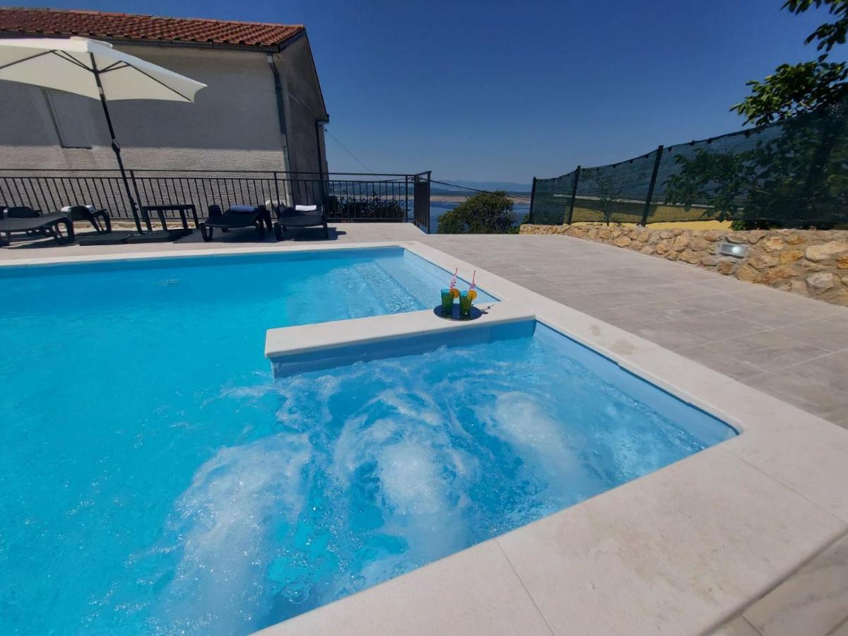 Kuća za odmor Sara - B&B Dramalj
