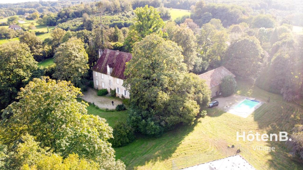 Le château du Fraysseix à Roziers-Saint-Georges - B&B