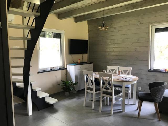 Leśny Domek - B&B Czerwona Wola