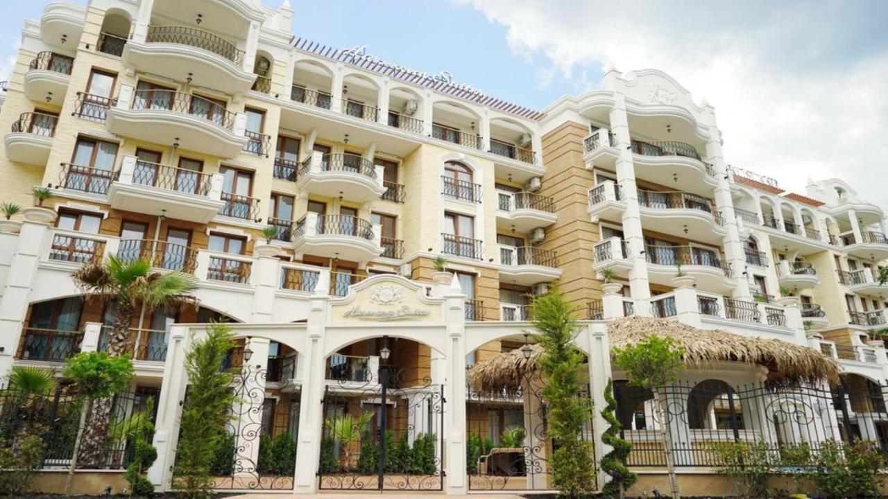 Bratanov Harmony Suites Dream Island Apartments - B&B