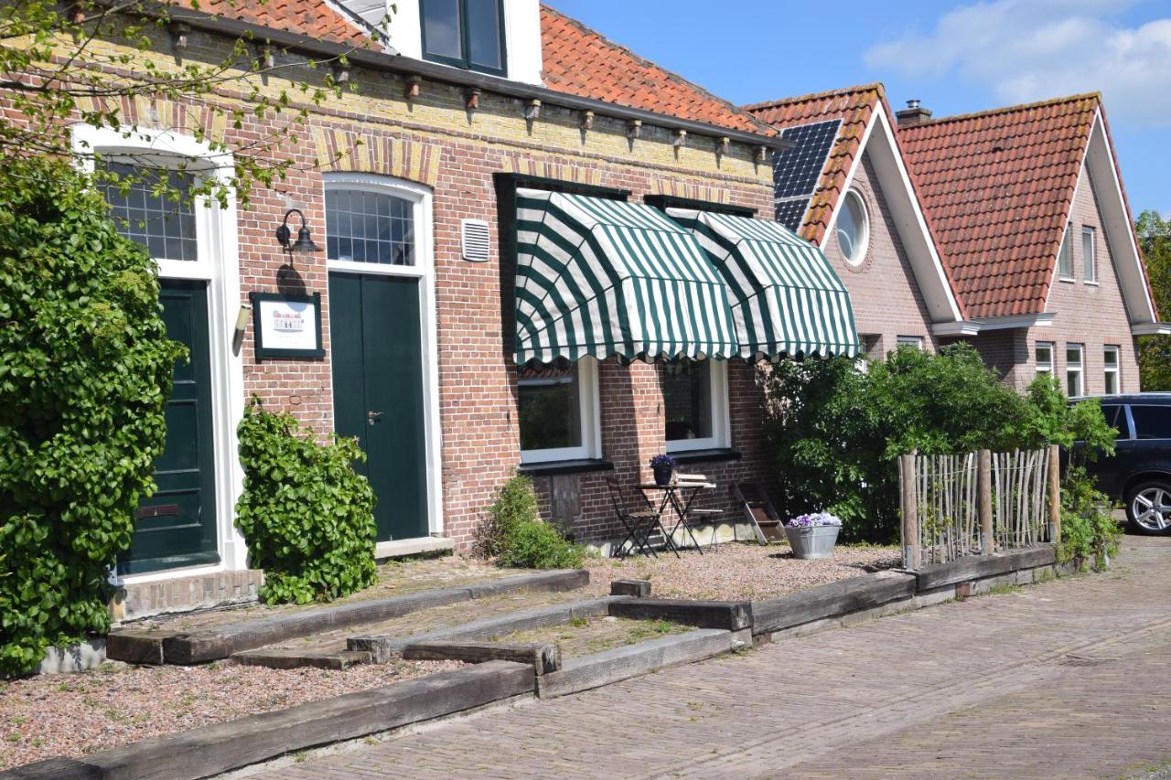 B&B Munnekeburen - Huisje onder de Linden - Bed and Breakfast Munnekeburen