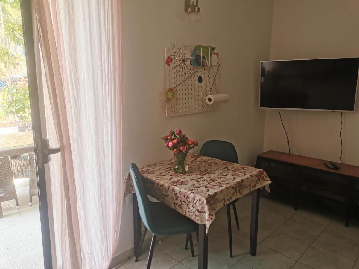 Pine Apartment - Bed and Breakfast Hvar