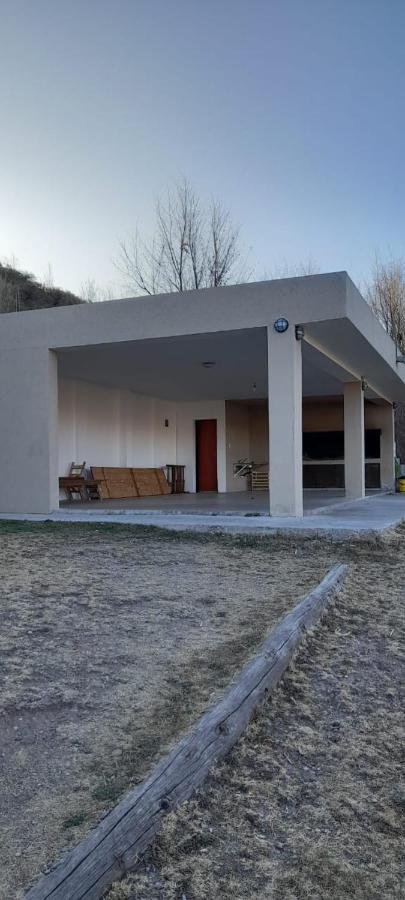 DEPARTAMENTO en POTRERO DE LOS FUNES frente al lago - Ferienwohnung