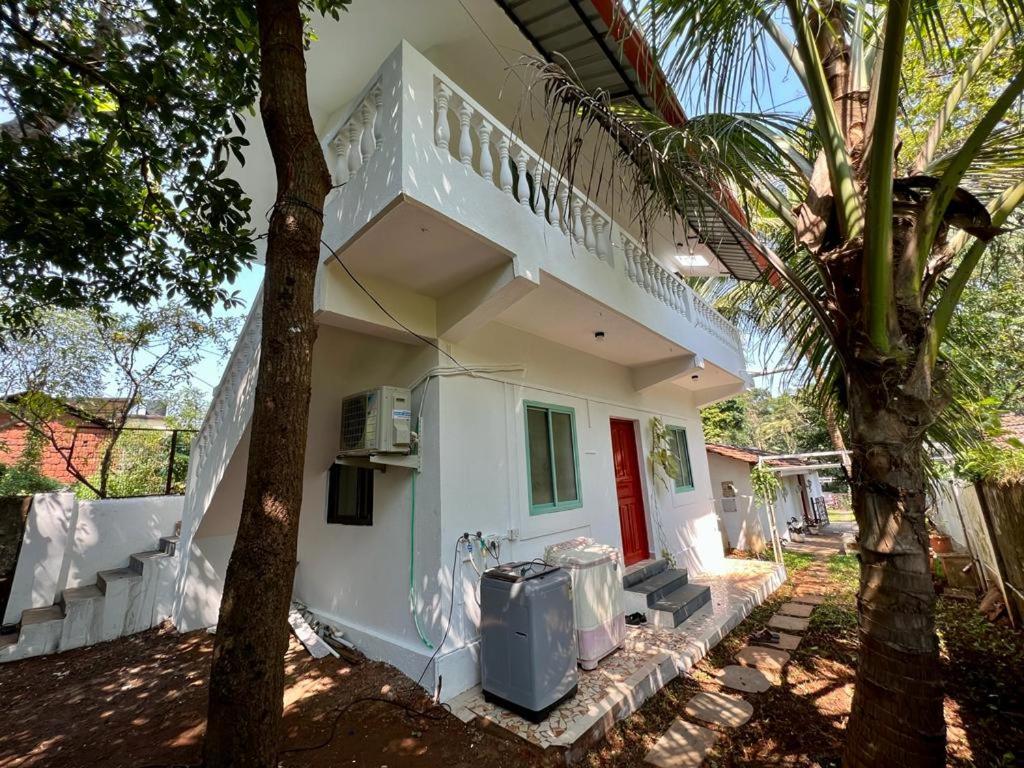 B&B Goa Velha - White Studio in the woods - Bed and Breakfast Goa Velha