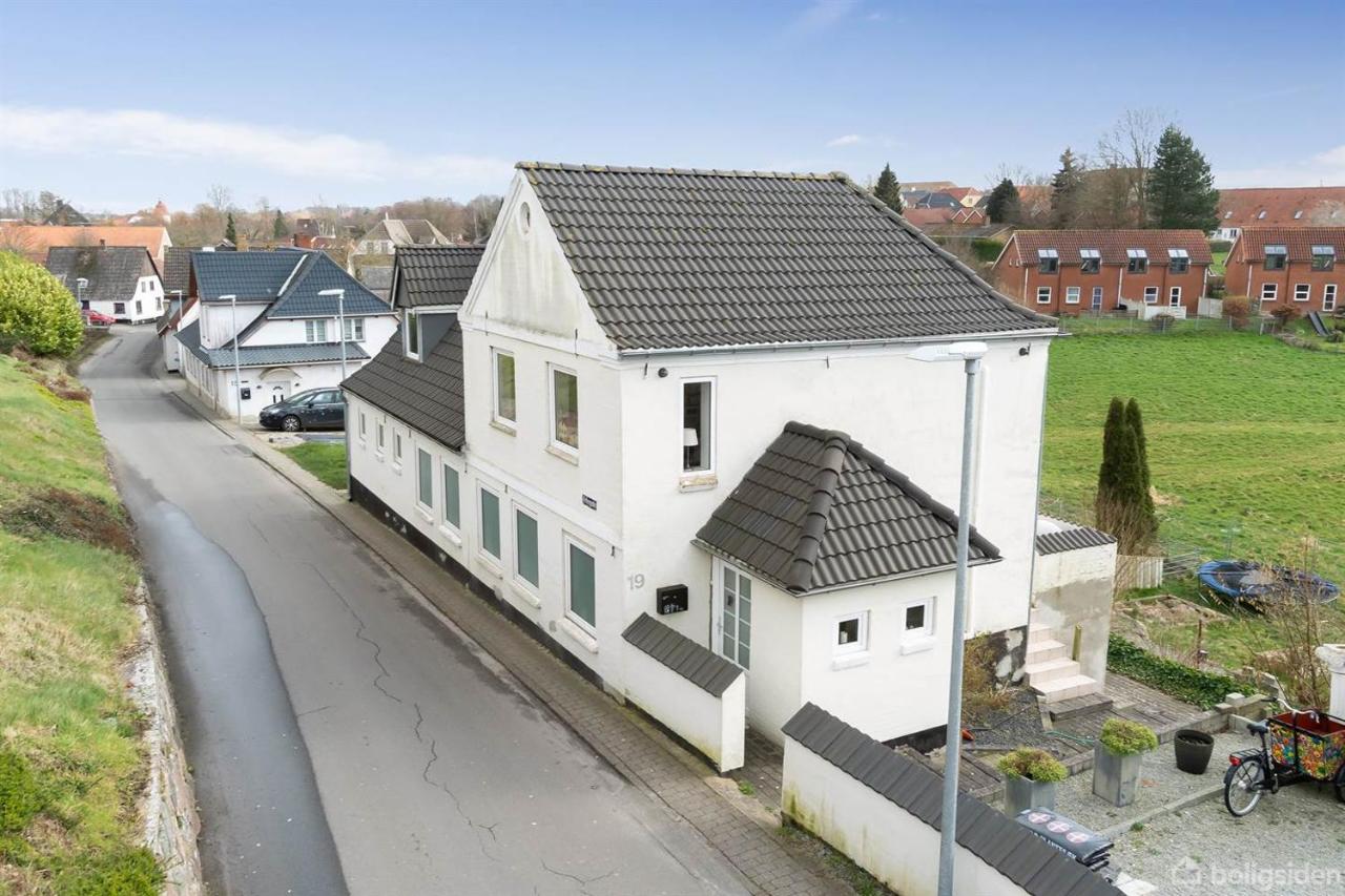 B&B Nordborg - 210 m2 hus med plads til 8 gæster - Bed and Breakfast Nordborg