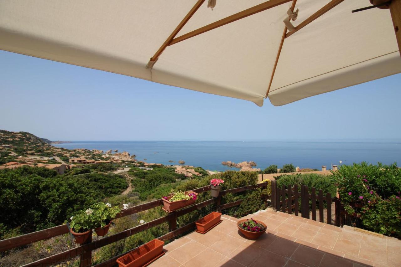Casa Mira con piscina e bellissima vista mare - B&B Costa Paradiso