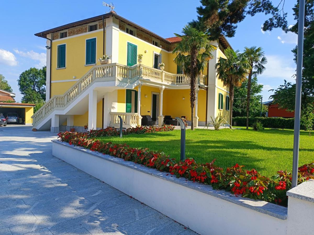 B&B Lesa - B&B VILLA PREZIOSA LAGO MAGGIORE - Bed and Breakfast Lesa