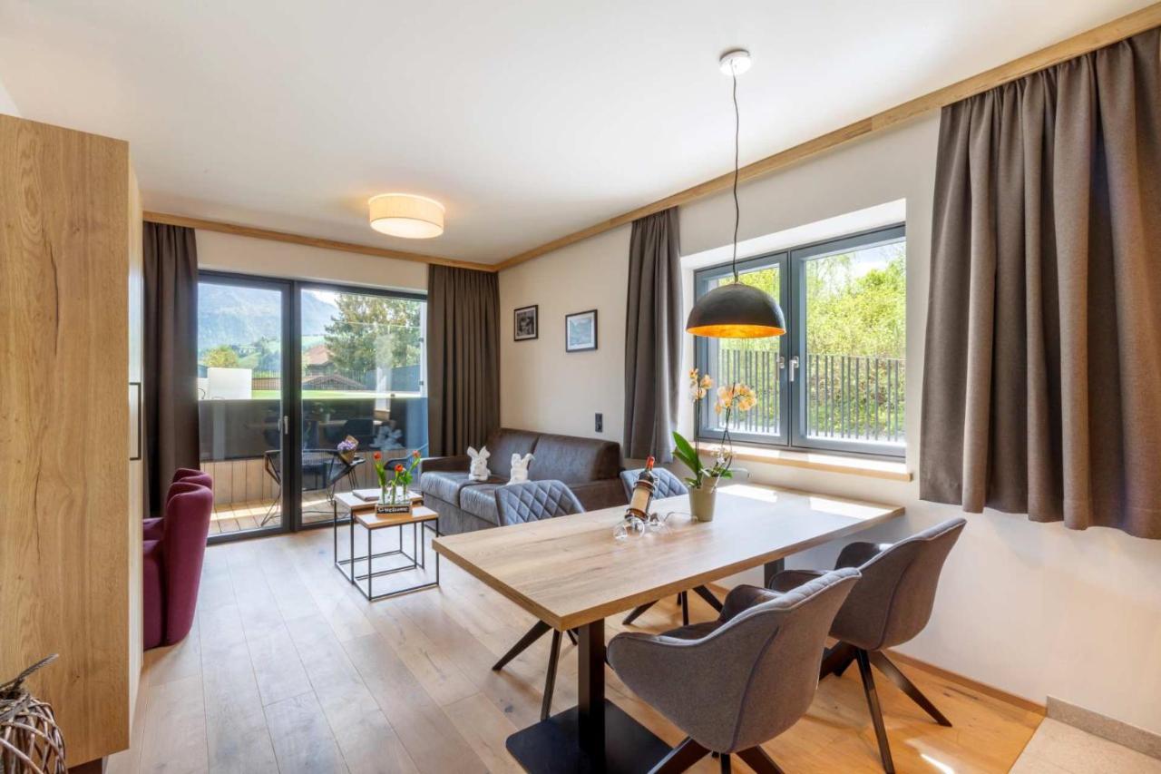 Apartment mit Balkon