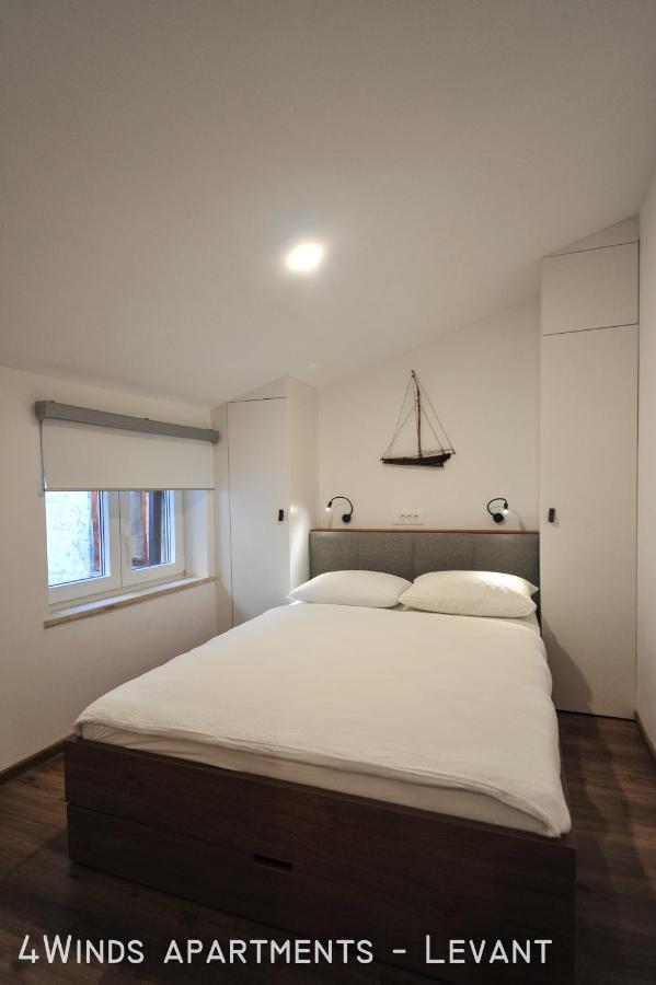 One-Bedroom Apartment with Balcony