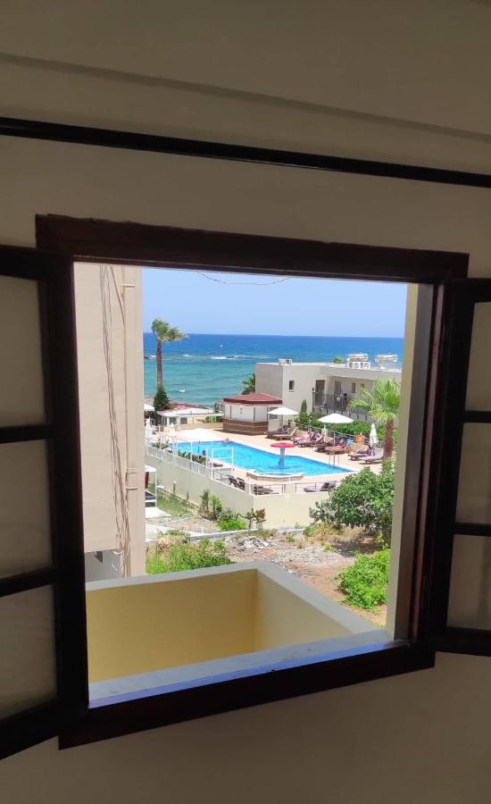 Dedalos n3 Sea View apartment-30 metres from the beach - Bed and Breakfast Stalís