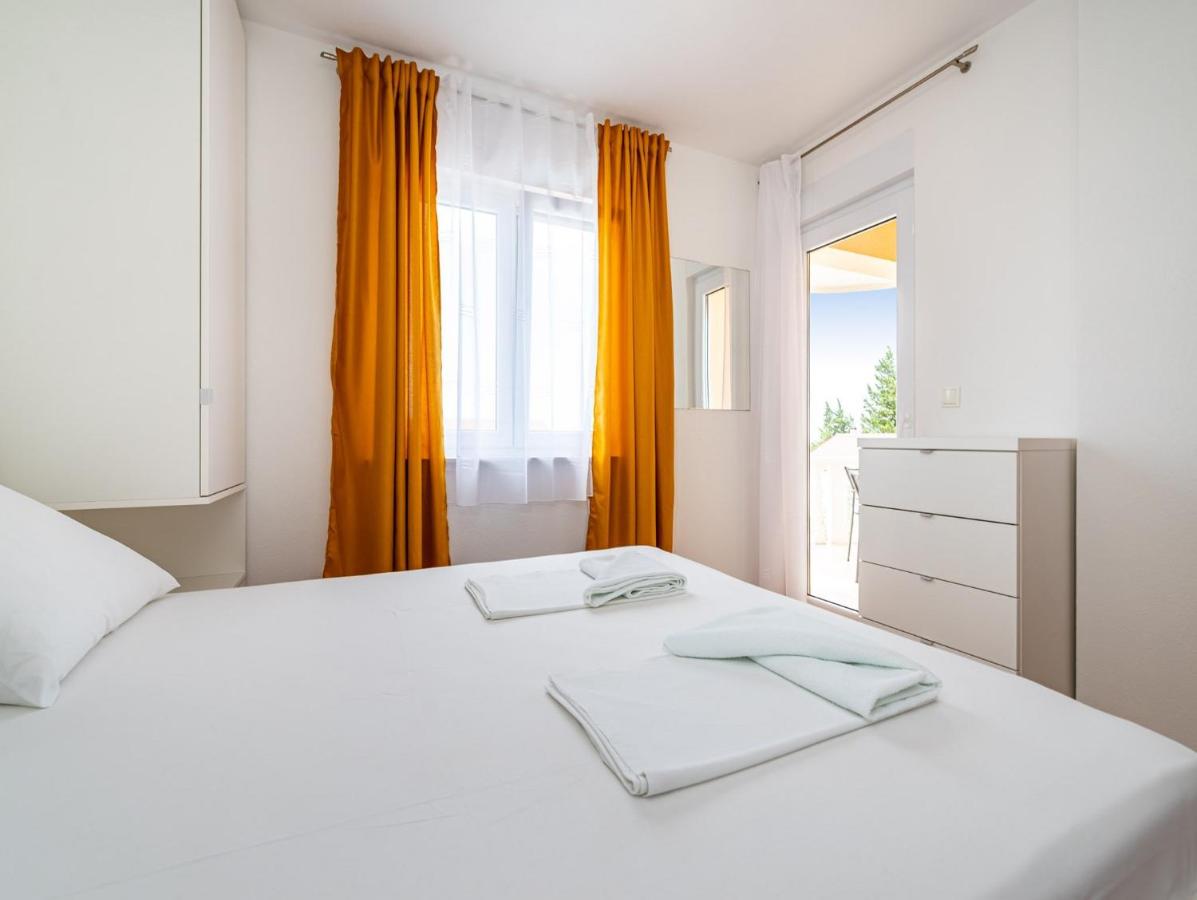 Appartement met 1 Slaapkamer, Balkon en Uitzicht op zee