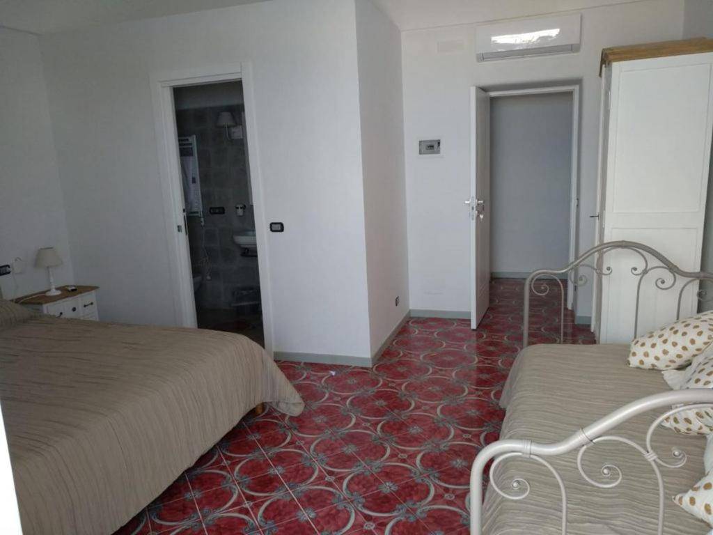 Habitación Triple con balcón