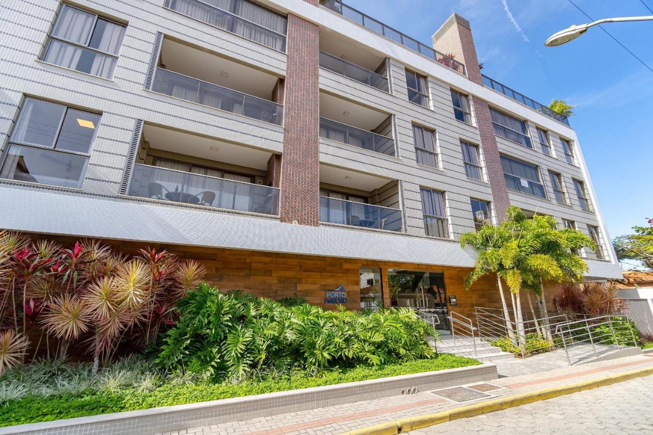 Porto Madero - Amplo Apartamento em Condo com Piscina - B&B Bombinhas