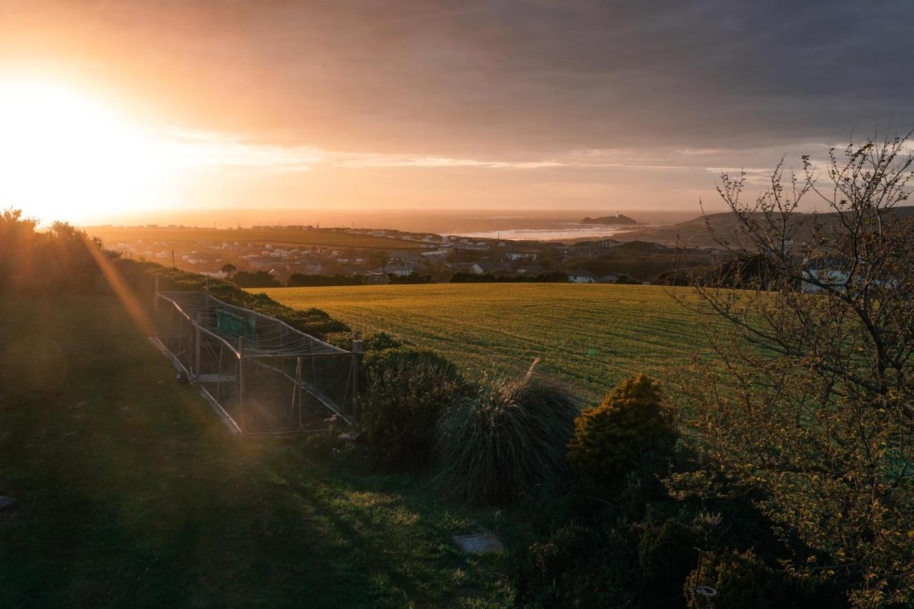 B&B Gwithian - Spacious Sea-View Apt. Overlooking St Ives Bay - Bed and Breakfast Gwithian