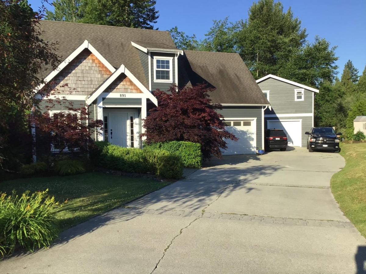 Cozy loft in Upper Gibsons - B&B Gibsons