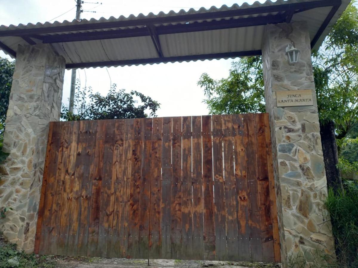 Finca Santa Marta, descanso y naturaleza en Albán Cundinamarca - Chambres d'hôtes Albán