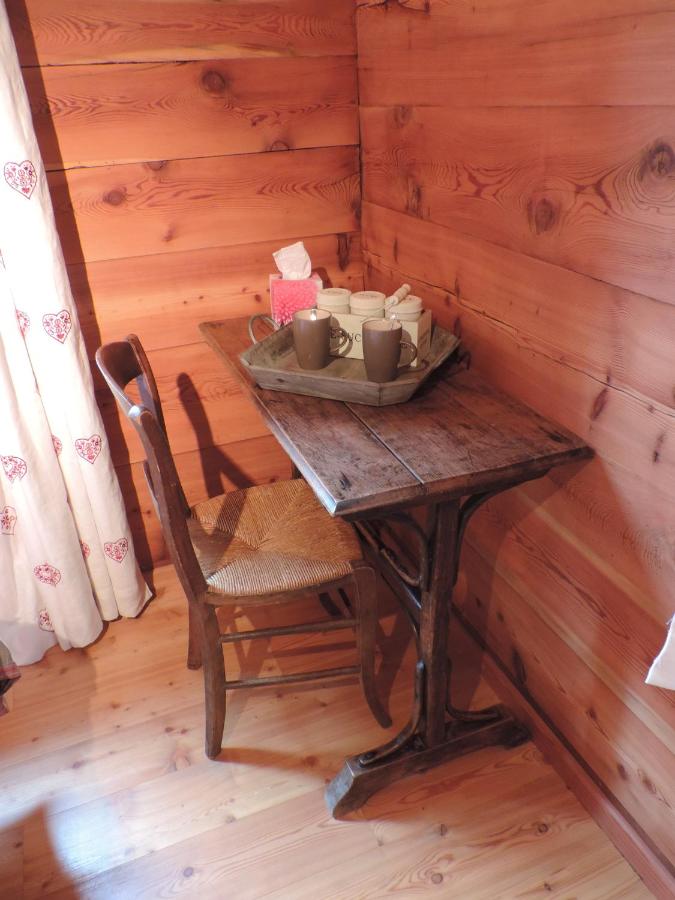 Familiensuite mit Dusche