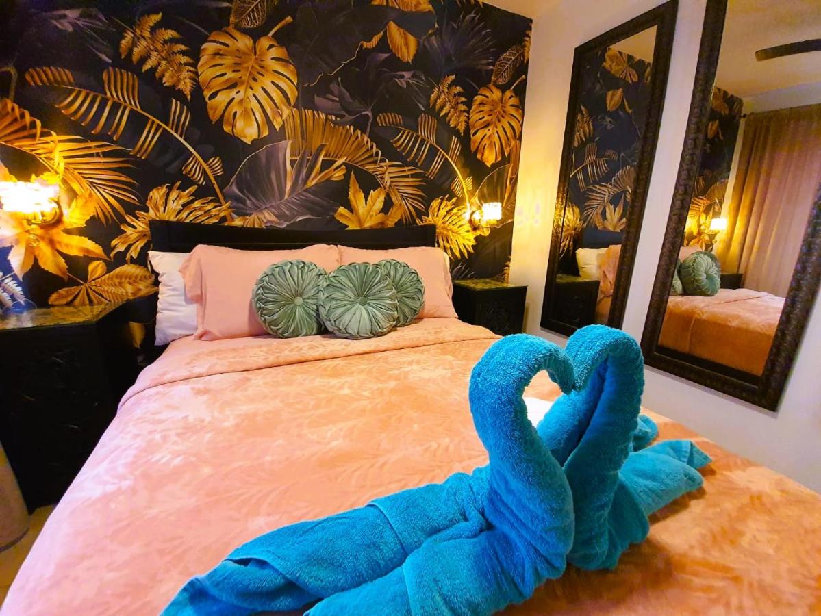Suite with Pool View