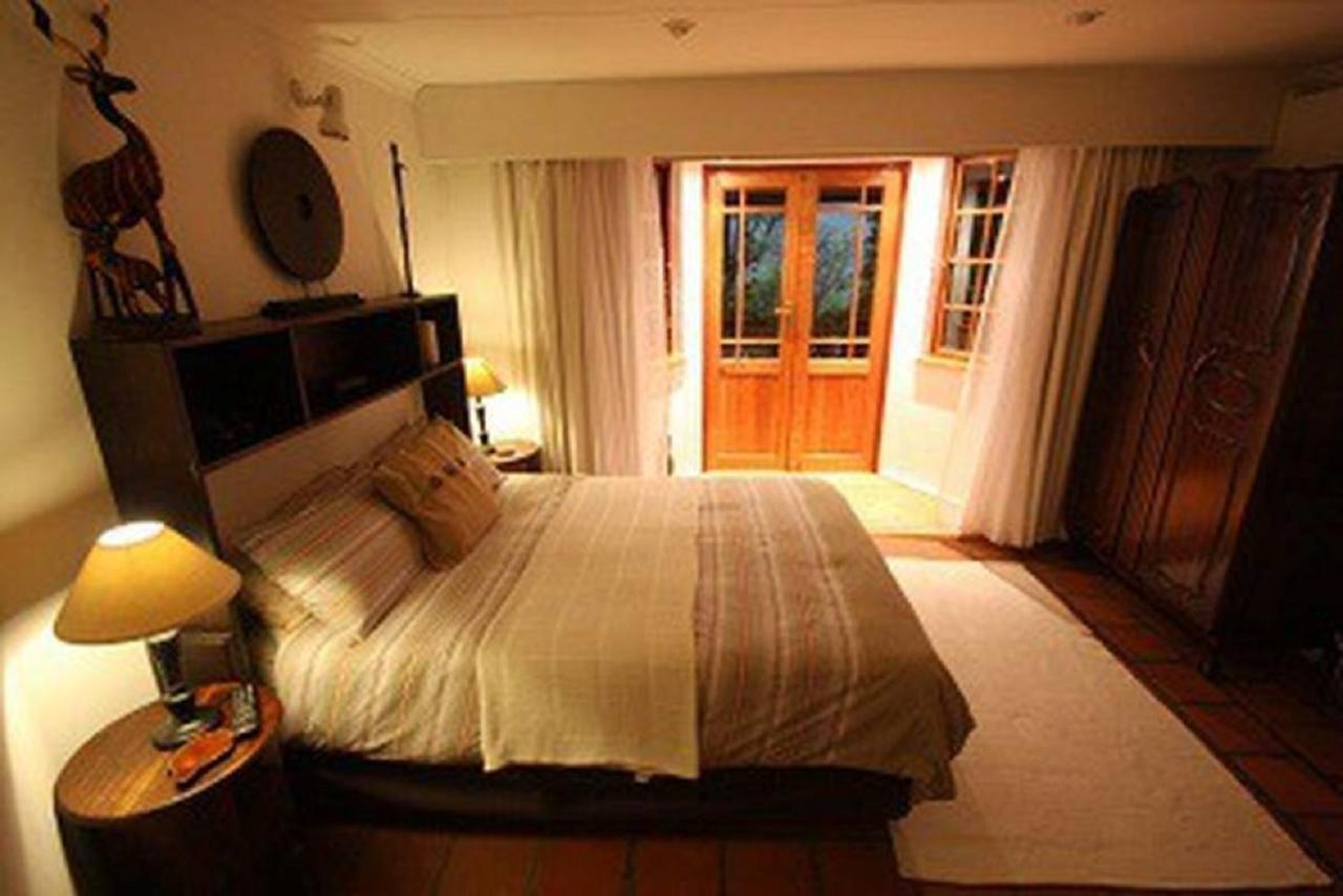 Camera Familiare con Bagno in Comune